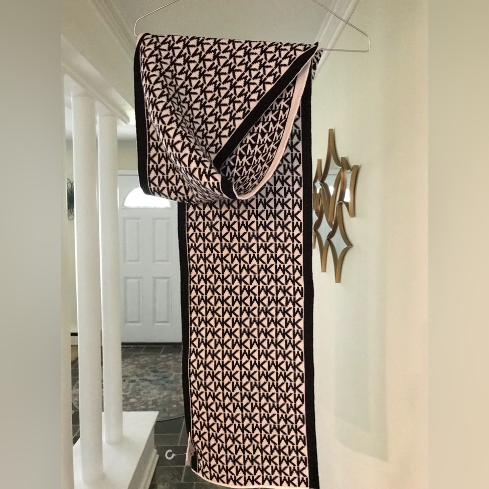 Michael Kors Scarf - Black Logo MK